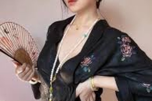 别被忽悠了！网红韩安冉曝带货潜规则大主播低价割韭菜